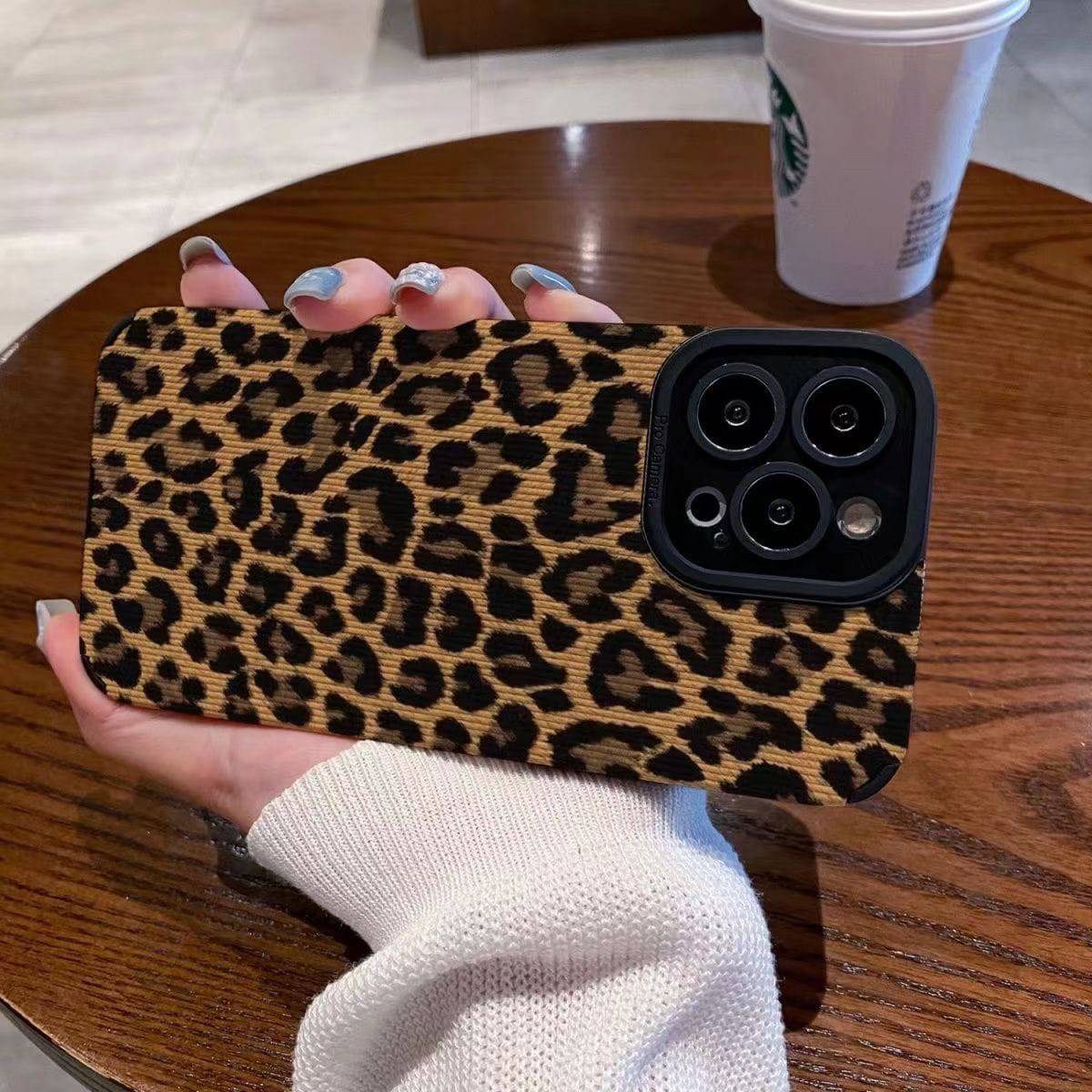 The Brown Leopard Case - iPhone